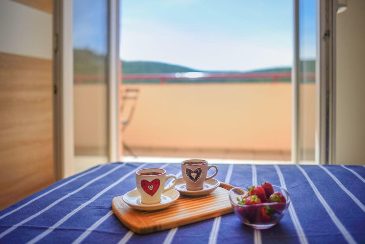 Duboko Plavo Appartement Krnica Buitenkant foto